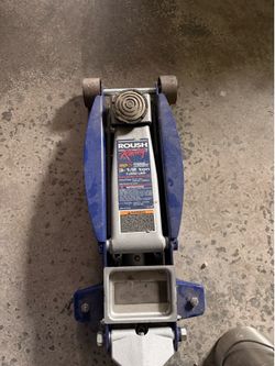 Hydraulic floor jack