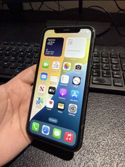 Apple iPhone 11 64GB Unlocked (black) Any Carrier 