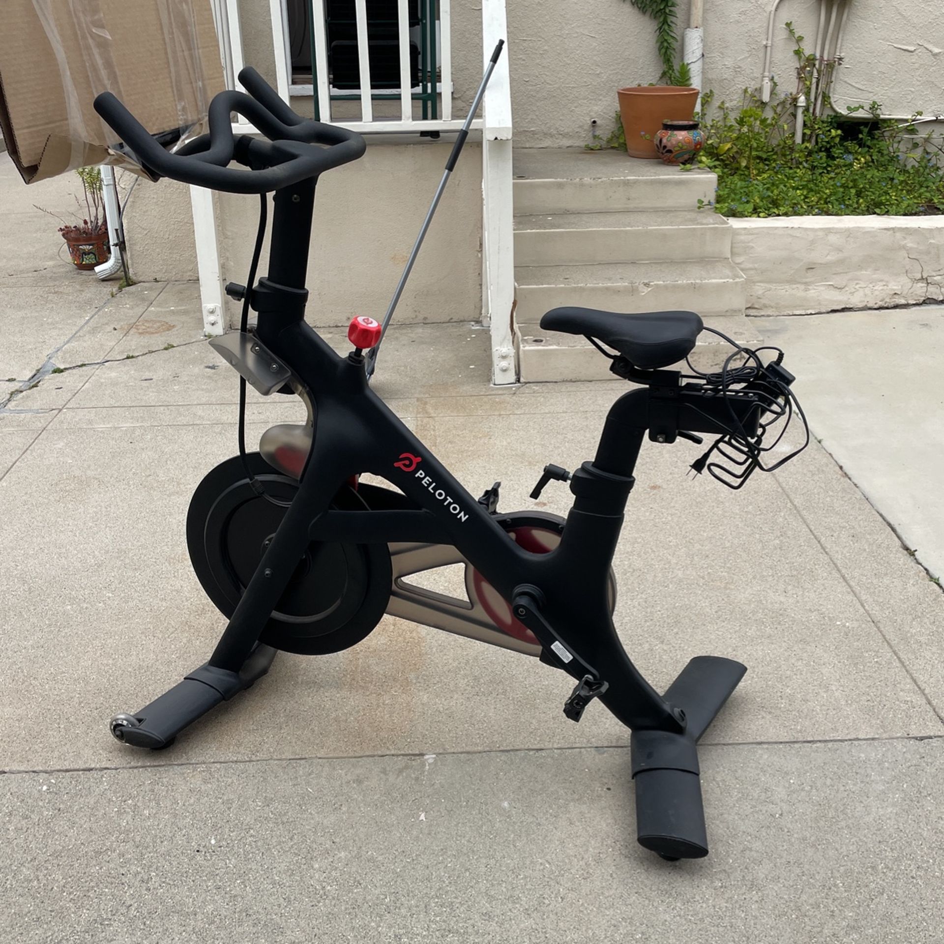 PELOTON Only $350!