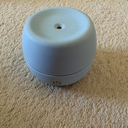 USB Mini Humidifier, Ultrasonic Cool Mist Humidifier Personal Desk Air Purifier for Bedroom Home Office Baby Yoga Toilet and Car 300ml (Blue