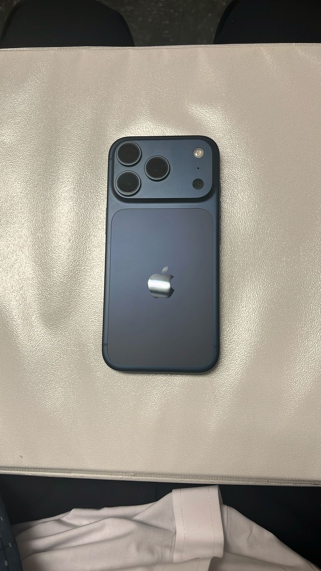 iPhone 17 pro 256gb