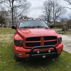 2004 dodge SLT good truck