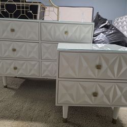 Geometric Modern White Bedroom Set - 4pc