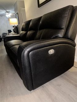 Black Leather Couch 