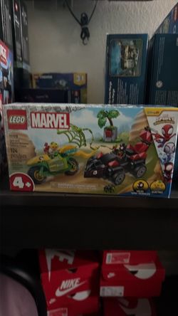 LEGO Marvel Spidey Dinosaur Vehicle Chase Set