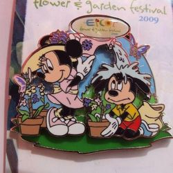 Disney Pin - EPCOT Flower and Garden Festival Mickey and Minnie 2009