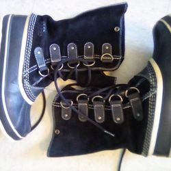 Sorel Boots Size 7 Womens Boots
