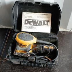 Dewalt 1/4 Sheet Sander D26441