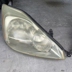 2004 Toyota Sienna Headlights 