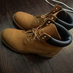 Size 11 Timberland Boots 