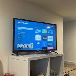 Amar TV 32 Pulgadas Roku Nueva 