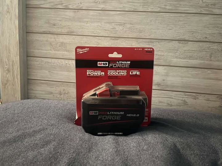 Milawaukee lithium Battery