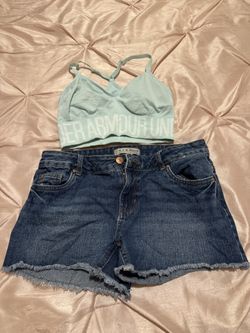 2 Juniors Like New Underarmour Small Light Blue Sports Bra & Denim &Co. Size 4 Shorts