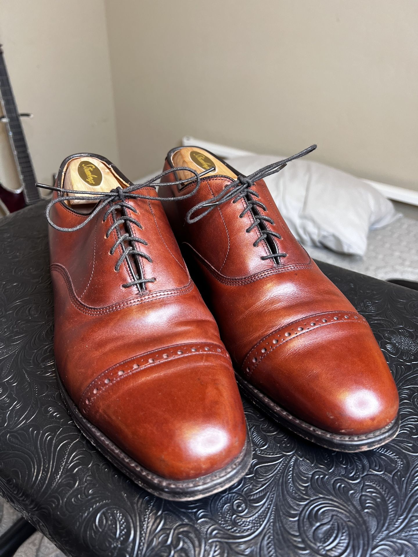 Allen Edmonds Byron Cap Toe Oxfords – Size 10 D