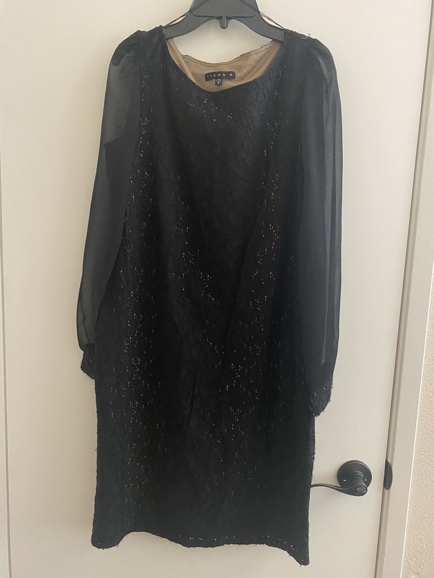 BLACK DRESS!! Size 6