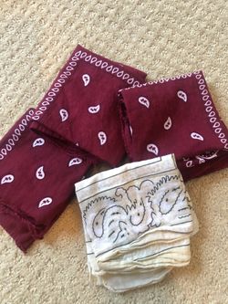 4 bandanas