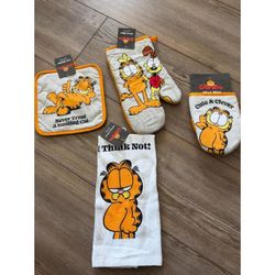Garfield Multi Dinnerware