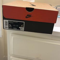 Brand New Jordan 12s French Blues 