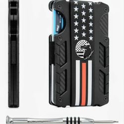 MINIMALIST CARBON FIBER WALLET