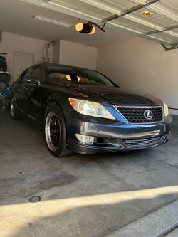 2011 Lexus LS 460