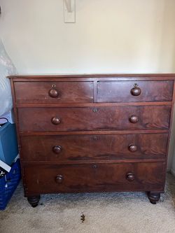 Dresser