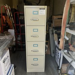 File Cabinet (NO KEYS)