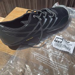 Tsla minimalist shoes