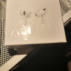 Bluetooth Wireless Earbuds New In The Box For iPhone Or Android