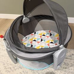 Fisher-Price On-the-Go Infant Dome Portable Bassinet and Play Space