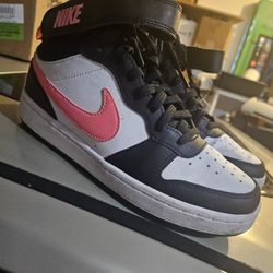 Nike 