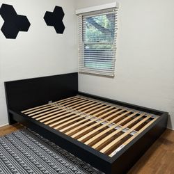 Queen Size Bed Frame 