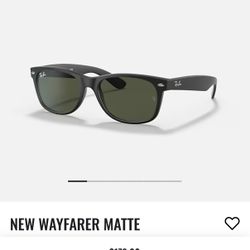 Ray-Ban / RB2132 / New Wayfarer Classic / Frame color: Black