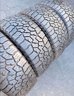 275/65R18 LT FALKEN Brand tires usadas en perfecta condición set of (4