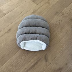 Cat Cave Bed - Never Used