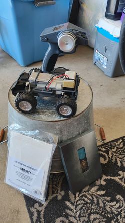 Call of Duty: Black Ops Prestige Edition Remote Control Car Kit w/ medal and box