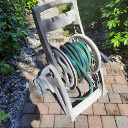 Garden HOSE WITH reel Li