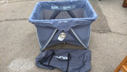 Nuna SENA Aire Portable Play Yard & Travel Crib (Blue)
