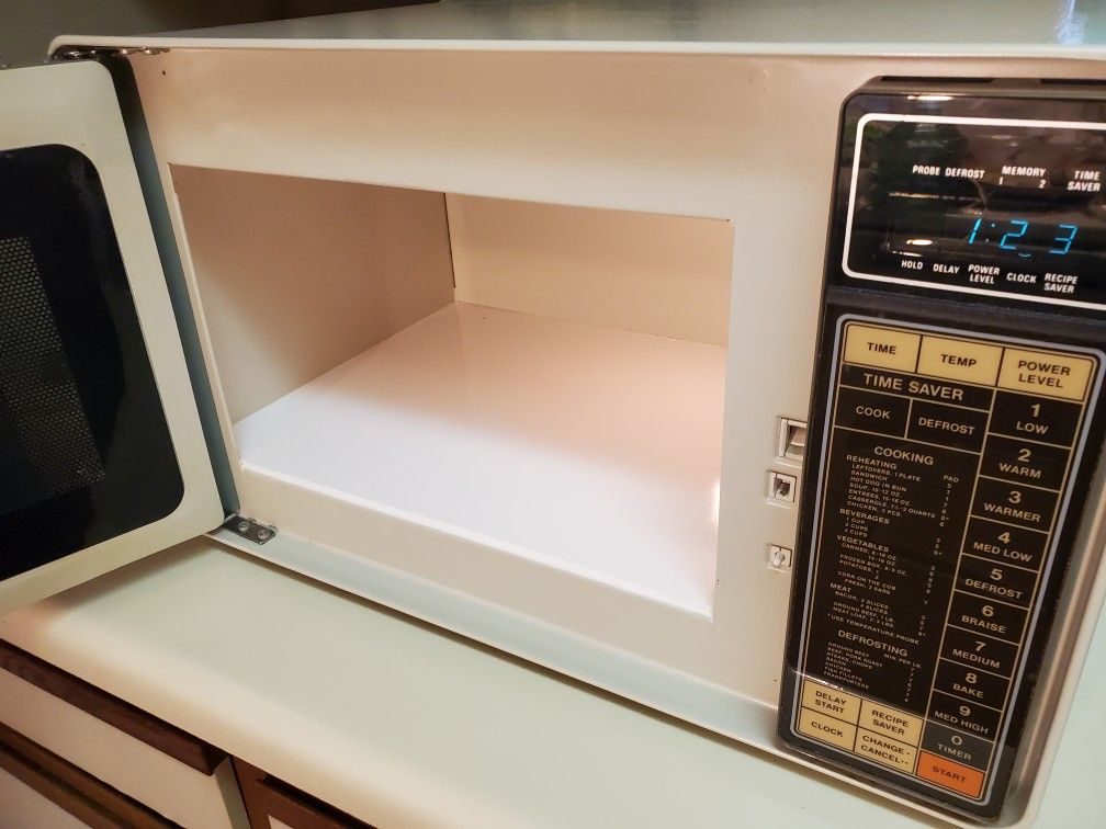 GREAT MICROWAVE OVEN