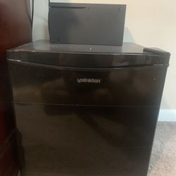 Selling Mini freezer mini fridge