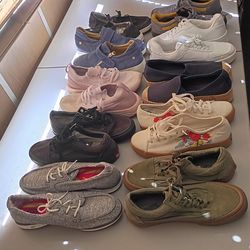 Adult shoes 👟👟 for sale $ please read the description 😊