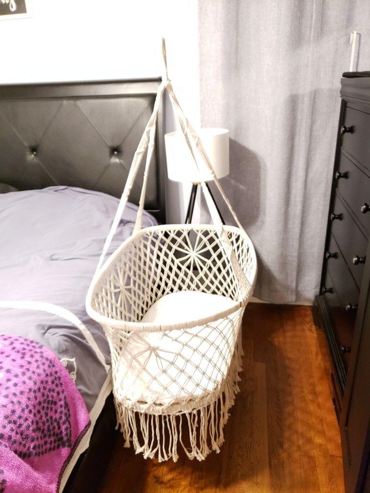 Hanging Rope Crib