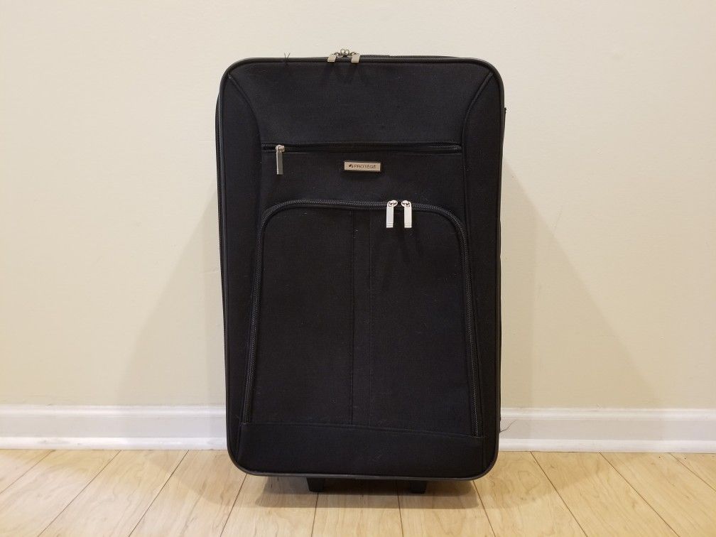 24 inch wheeled luggage bag