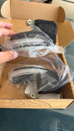 OEM 6th Gen 4Runner turn signals