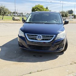 2012 Volkswagen Routan