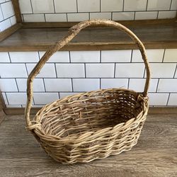 Primitive Basket Rustic Woven Wicker Rattan Plant Mail Holder Vintage Wood