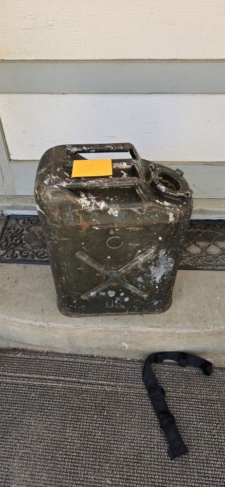 Antique Collectable Military Metal Gas Fuel Can US Army "G" Jerry Can 5 gallon (green 1)