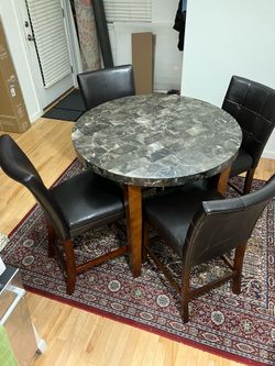 Mint condition dining table set