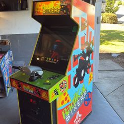 Radikal bikers Arcade Game 