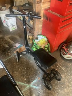 Knee scooter
