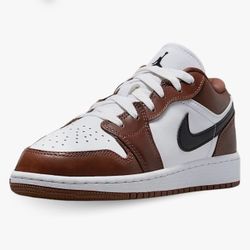 Air Jordan 1 Low SE Big Kids' Shoes Size 3.5 Youth